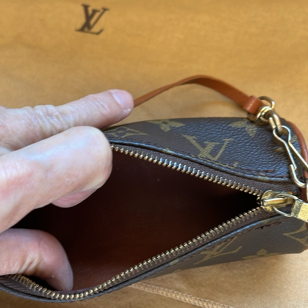 Louis Vuitton pouchette Papillon - Picture 7 of 7